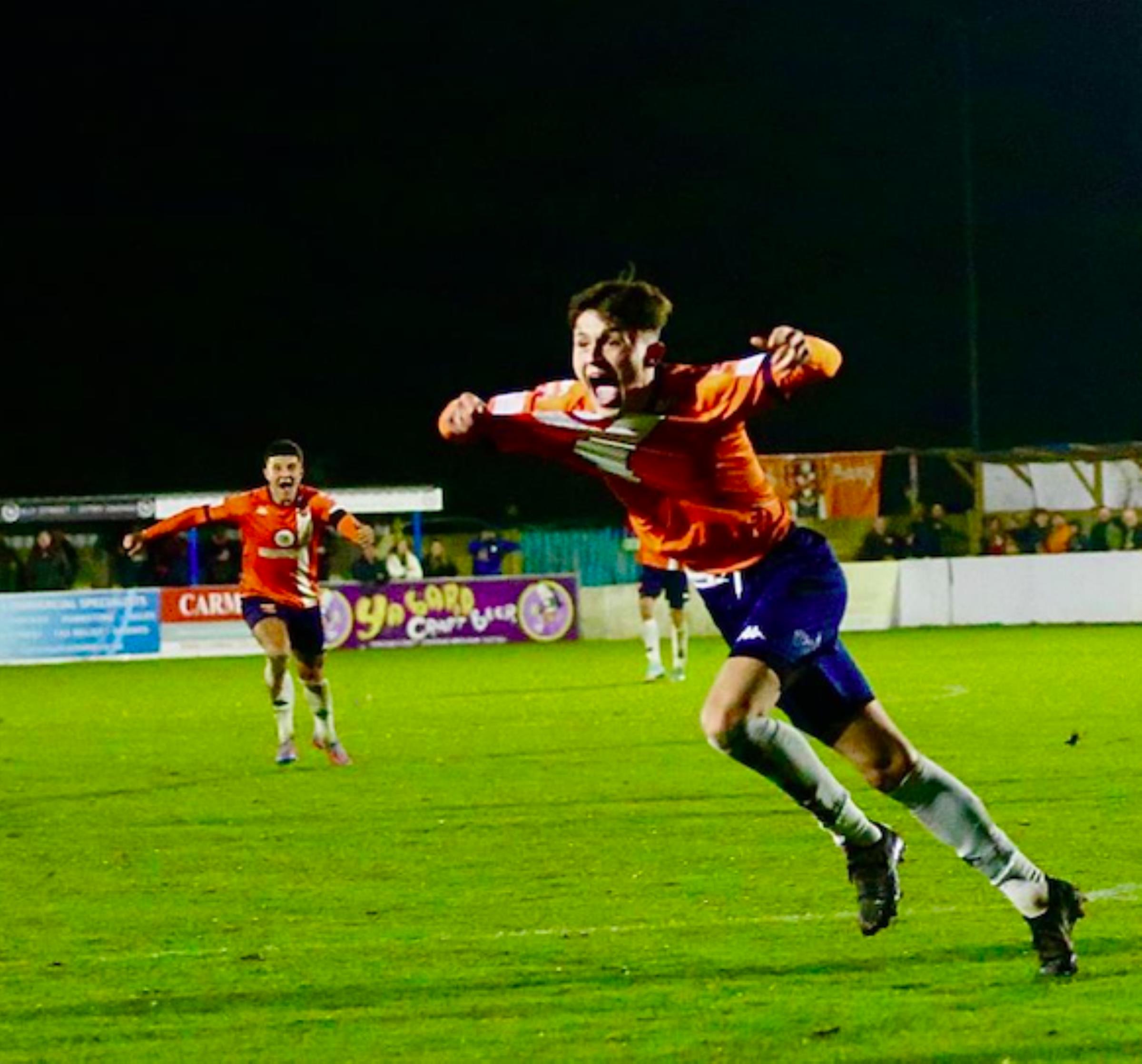 (c) Stratfordtownfcacademy.co.uk